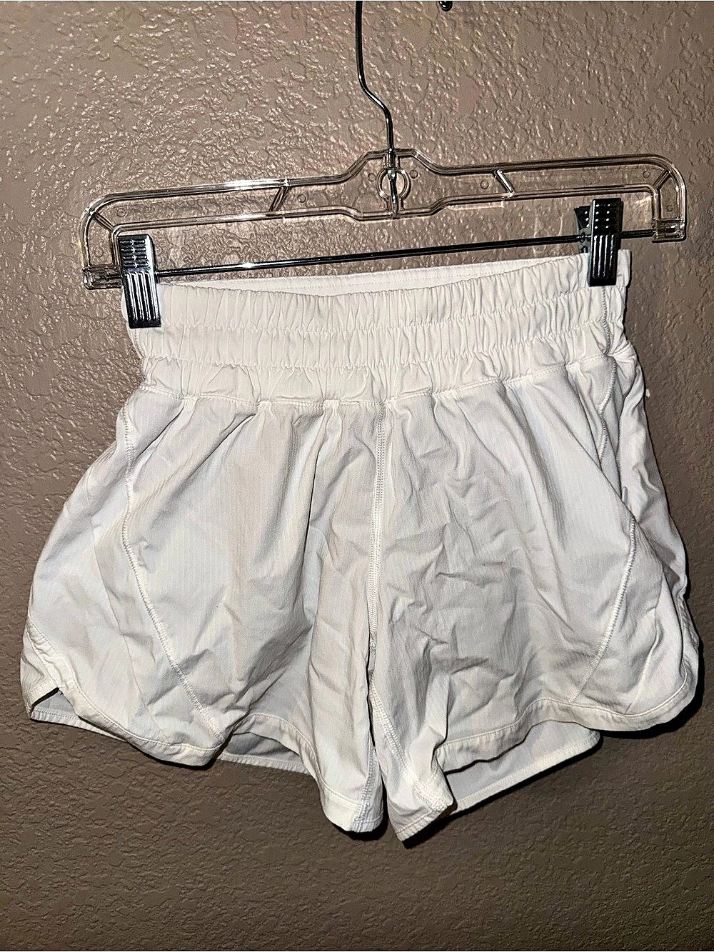 Lululemon Tracker Short White Size 4